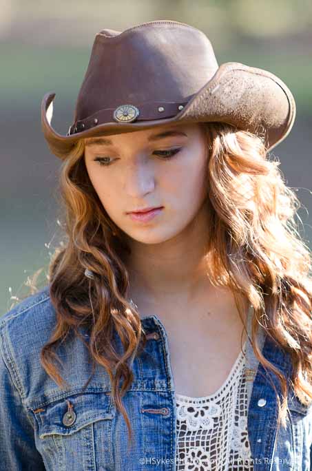 Senior photo of a cowgirl by HSykes Photo