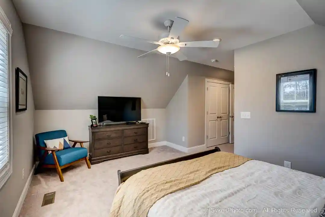 Second floor bedroom