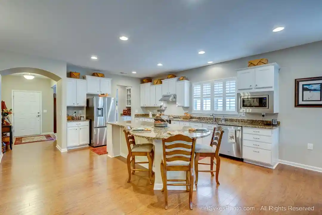 Kitchen island View 1